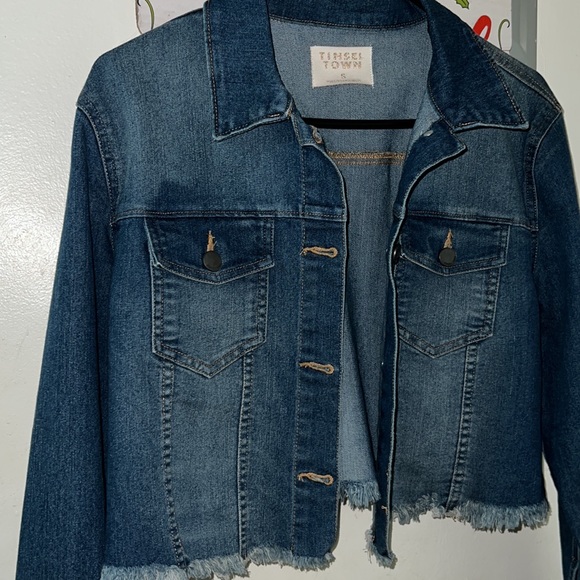 Cropped Jean Jacket - Picture 8 of 8